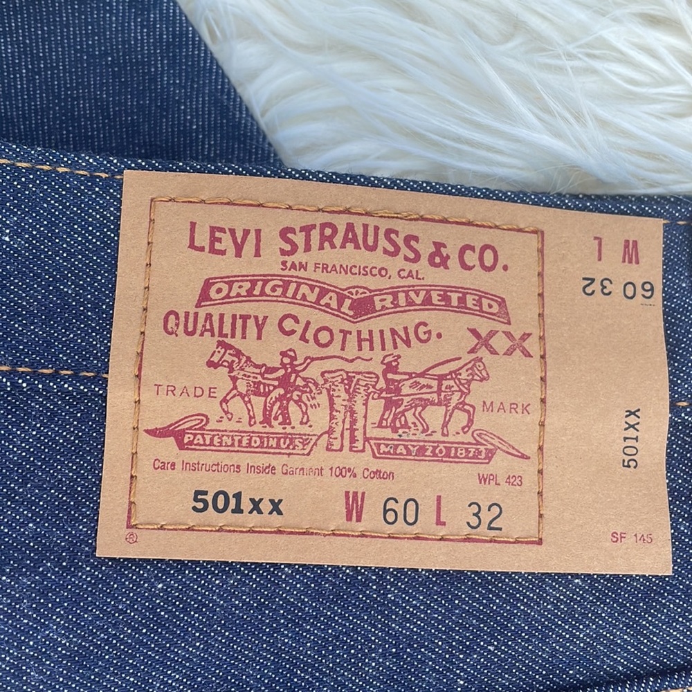 Levi's Strauss Men's Big & Tall Levi's 501 Original Fit Blue Jeans Size 60 x 32 - Picture 5 of 13